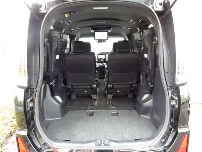 ノア2.0 Si 4WD　本州車　保証1年/走行距離無制限　4WD　後期　セーフティセンス　両側パワースライドドア　純正9インチワイドナビ　　地デジ　バックカメラ　ALPINE12インチフリップダウンモニター　LEDヘッドライト 2000