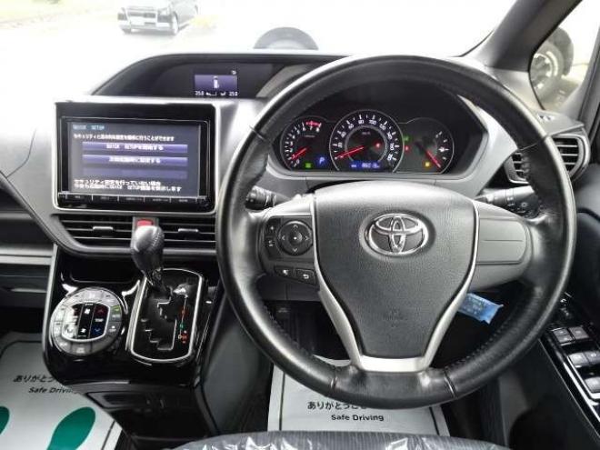 ノア2.0 Si 4WD　本州車　保証1年/走行距離無制限　4WD　後期　セーフティセンス　両側パワースライドドア　純正9インチワイドナビ　　地デジ　バックカメラ　ALPINE12インチフリップダウンモニター　LEDヘッドライト 2000