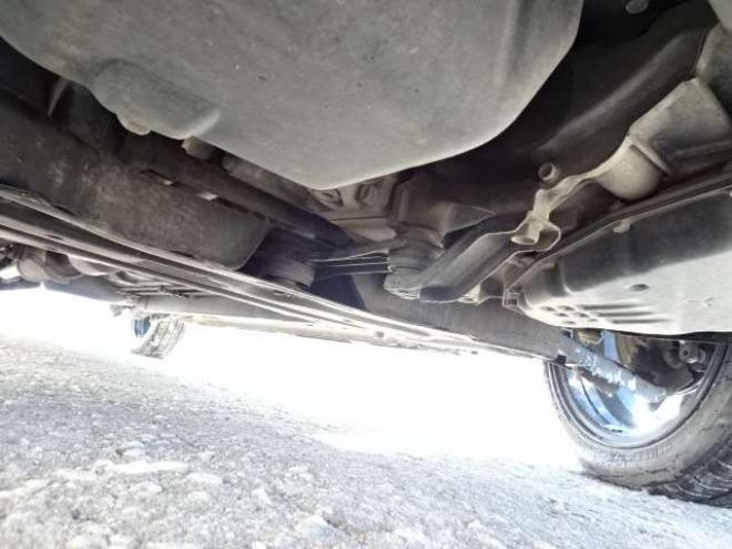 eKカスタムT セーフティパッケージ 4WD　保証1年/走行距離無制限　4WD　衝突軽減ブレーキシステム　純正ナビ　地デジ　バックカメラ　社外エンジンスターター　シートヒーター　社外15インチアルミ　純正HID　ウインカーミラー　横滑り防止　寒冷地仕様 660