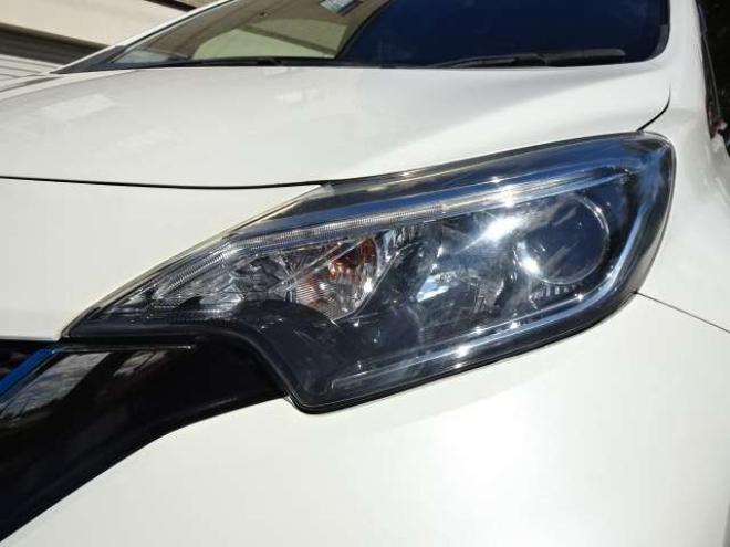 ノート1.2 e-POWER NISMO　本州車　ハイブリットシステム保証2年付　ワンオーナー　社外ナビ　Bluetooth接続　 エマージェンシーブレーキサポート　車線逸脱警報　NISMO純正アルミ　純正LEDヘッドライト　インテリキー　プッシュスタート　ETC 2WD 1200