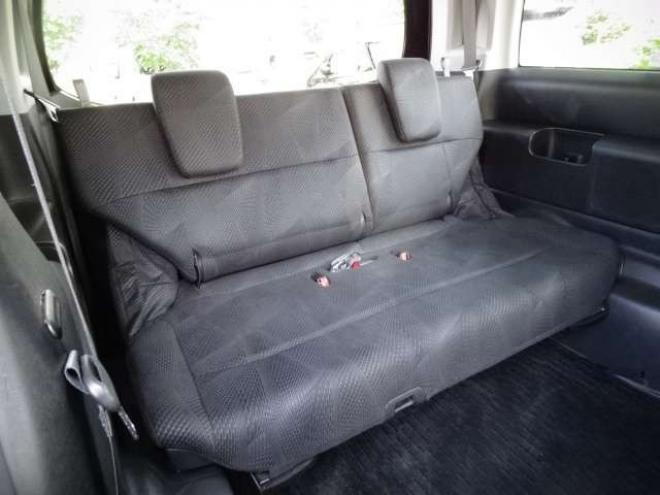 ステップワゴン2.0 スパーダ Z HDDナビ エディション 4WD　本州車　保証1年/走行距離無制限　4WD　両側パワースライドドア　純正HDDインターナビ　地デジ　バックカメラ　16インチアルミ　ETC　リヤエアコン　リヤヒーター　ステアリングスイッチ　純正HID　スマートキー 2000