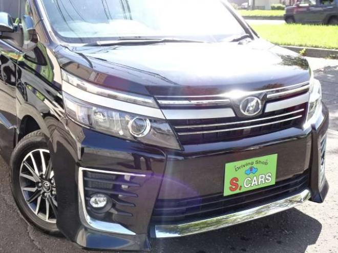 ヴォクシー2.0 ZS 煌II 4WD　本州車　保証1年/走行距離無制限　4WD　トヨタセーフティセンス　両側パワースライドドア　純正ナビ　ビルトインETC　LEDヘッドライト　純正16インチアルミホイール　アイドリングストップ　スマートキー 2000