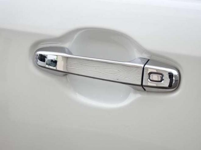 ヴォクシー2.0 ZS 煌II 4WD　本州車　保証1年/走行距離無制限　4WD　後期型　トヨタセーフティセンス　両側パワースライドドア　純正ナビ　地デジ　バックカメラ　LEDヘッドライト　ビルトインETC　クルーズコントロール 2000