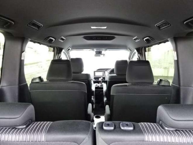 ヴォクシー2.0 ZS 煌II 4WD　本州車　保証1年/走行距離無制限　4WD　後期型　トヨタセーフティセンス　両側パワースライドドア　純正ナビ　地デジ　バックカメラ　LEDヘッドライト　ビルトインETC　クルーズコントロール 2000