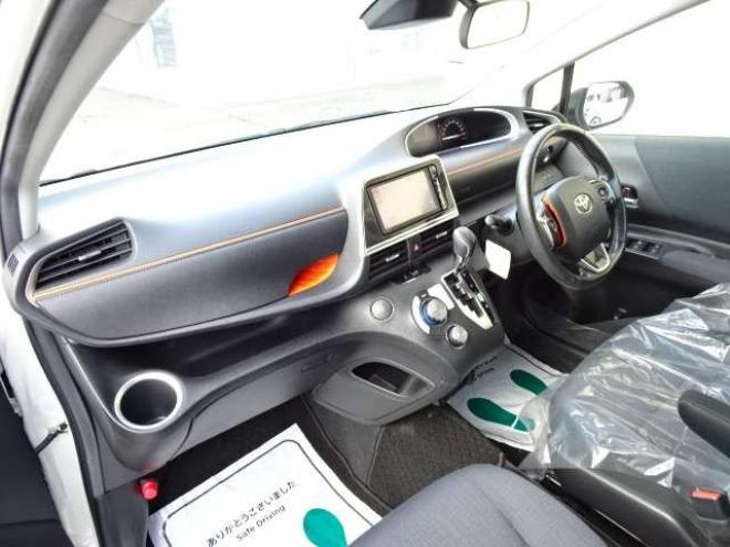 シエンタ1.5 G 4WD　本州車　保証1年/走行距離無制限　4WD　トヨタセーフティセンス　両側パワースライドドア　純正ナビ　地デジ　バックカメラ　純正エンジンスターター　シートヒーター　スマートキー　プッシュスタート　LEDヘッド 1500