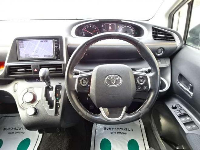 シエンタ1.5 G 4WD　本州車　保証1年/走行距離無制限　4WD　トヨタセーフティセンス　両側パワースライドドア　純正ナビ　地デジ　バックカメラ　純正エンジンスターター　シートヒーター　スマートキー　プッシュスタート　LEDヘッド 1500