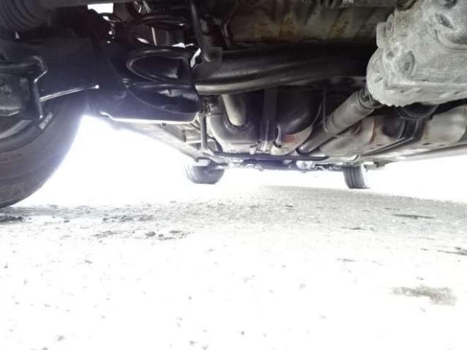 フリード1.5 G ジャストセレクション 4WD　本州車　4WD　パワースライドドア　純正HDDインターナビ　バックカメラ　TV　ビルトインETC　コンフォートパッケージ　HID　ミラーヒーター　デアイサー　車検新規2年 1500