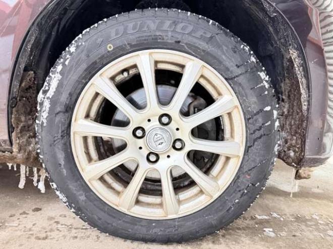 フィット1.3 シーズ 4WD　防錆塗装4WDスマキーCDバックカメラ 1300