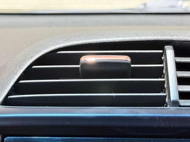 フィット1.3 シーズ 4WD　防錆塗装4WDスマキーCDバックカメラ 1300