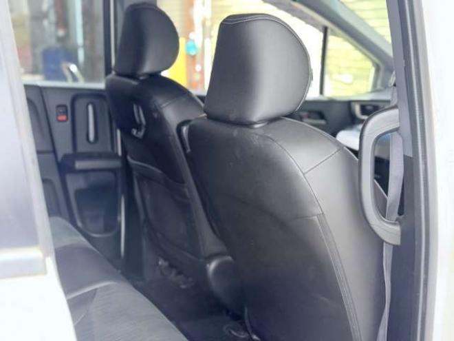 フリードスパイクハイブリッド1.5 ジャストセレクション　下廻防錆TVナビBカメETC 2WD 1500