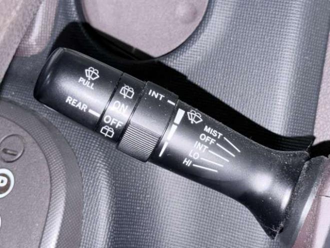 ポルテ1.5 X 4WD　防錆塗装4WDキーレスTVナビBカメエンスタ夏冬タイヤ 1500