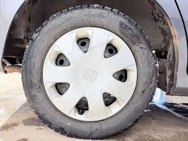 フリードスパイク1.5 G 4WD　防錆塗装4WDTVナビBカメETCエンスタ 1500