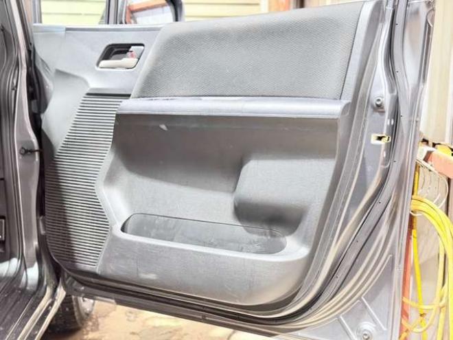 フリードスパイク1.5 G 4WD　防錆塗装4WDTVナビBカメETCエンスタ 1500