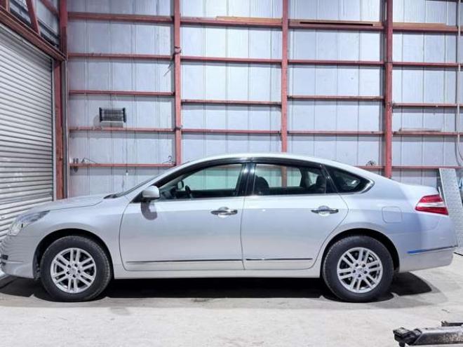 ティアナ2.5 250XE FOUR 4WD　防錆塗装4WDキーレスETC 2500