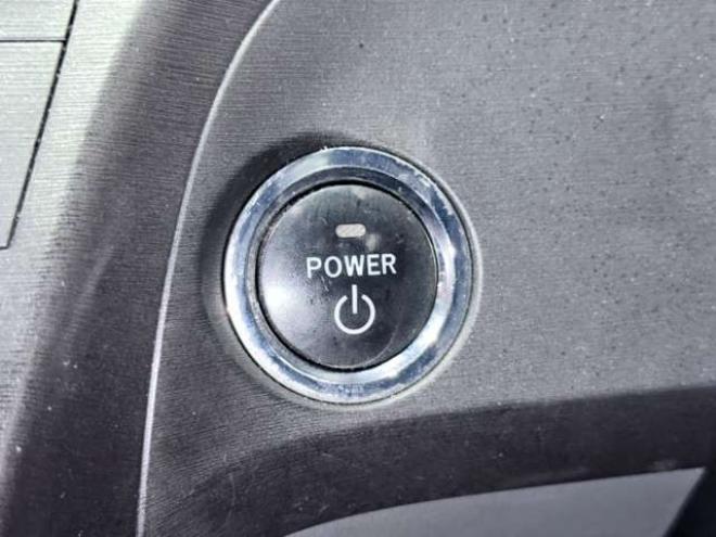 プリウス1.8 S　下廻防錆キーレスCD夏冬タイヤ 2WD 1800