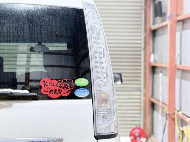 セレナ2.0 20X 4WD　防錆塗装4WDTVナビエンスタ 2000