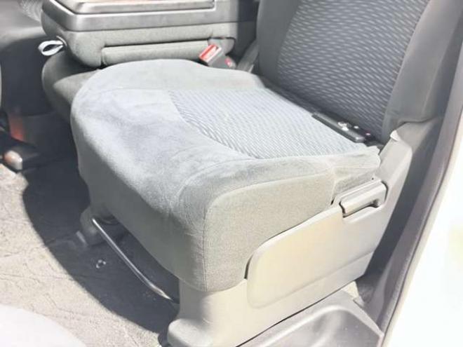 セレナ2.0 20X 4WD　防錆塗装4WDTVナビエンスタ 2000