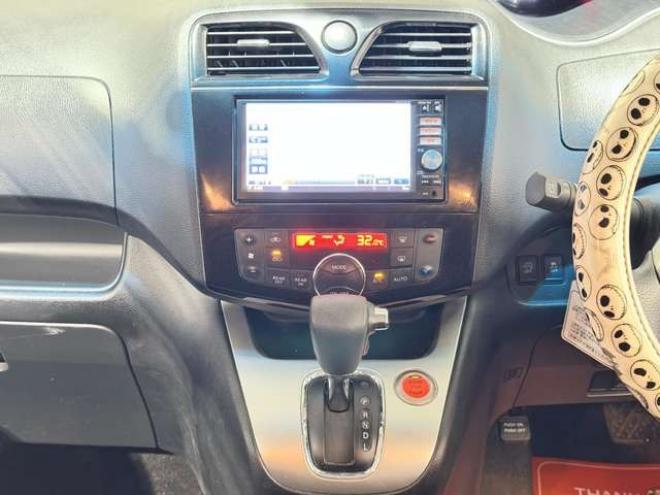 セレナ2.0 20X 4WD　防錆塗装4WDTVナビエンスタ 2000