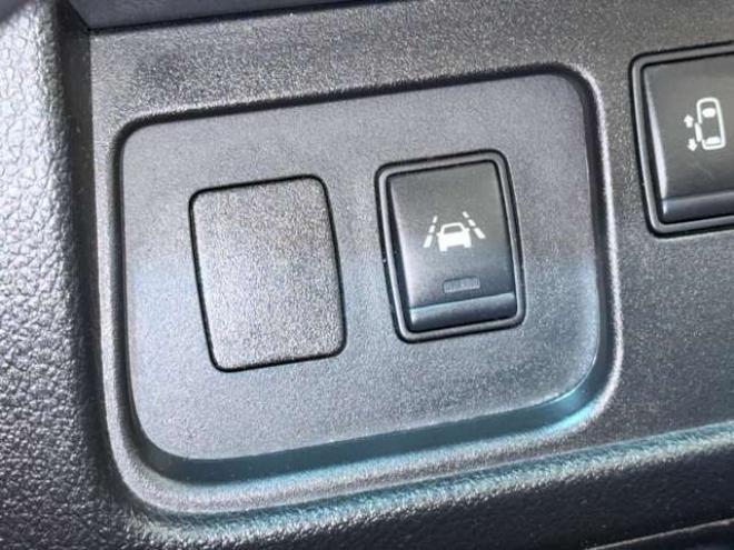 セレナ2.0 20X 4WD　防錆塗装4WDTVナビエンスタ 2000