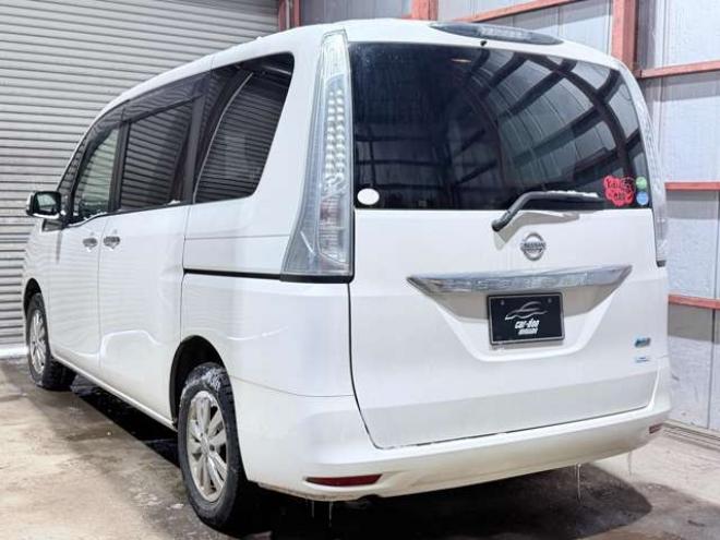 セレナ2.0 20X 4WD　防錆塗装4WDTVナビエンスタ 2000