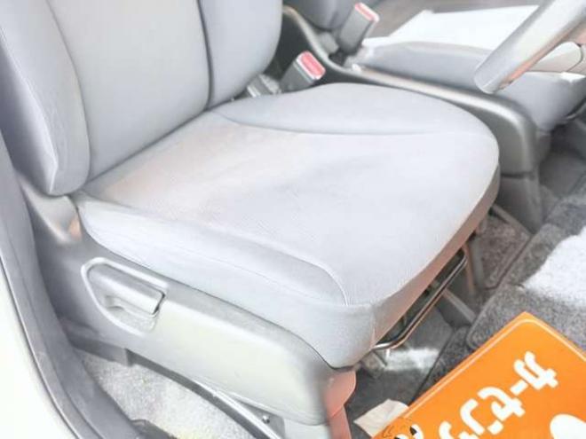 フリード1.5 フレックス エアロ 4WD　防錆塗装4WDキーレス 1500