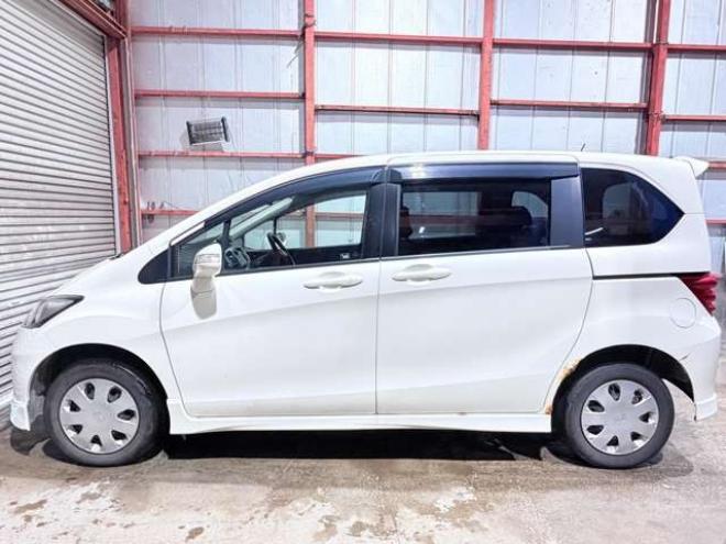 フリード1.5 フレックス エアロ 4WD　防錆塗装4WDキーレス 1500