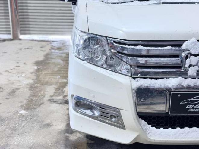 ステップワゴン2.0 スパーダ Z 4WD　防錆塗装4WDTVナビBカメETC後席モニタ夏冬タイヤ 2000