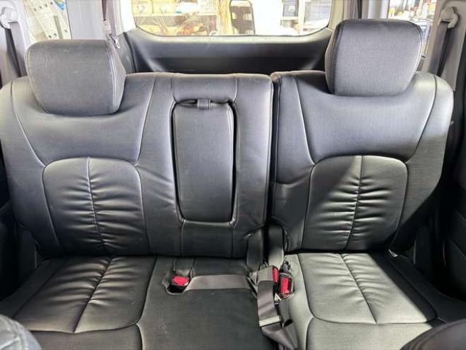 ステップワゴン2.0 スパーダ Z 4WD　防錆塗装4WDTVナビBカメETC後席モニタ夏冬タイヤ 2000