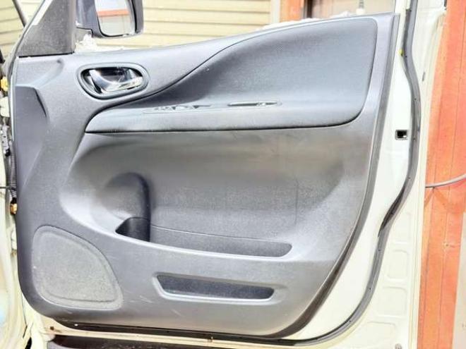 セレナ2.0 ハイウェイスター アドバンストセーフティ パッケージ 4WD　防錆塗装4WDTVナビBカメETC後席モニタ 2000