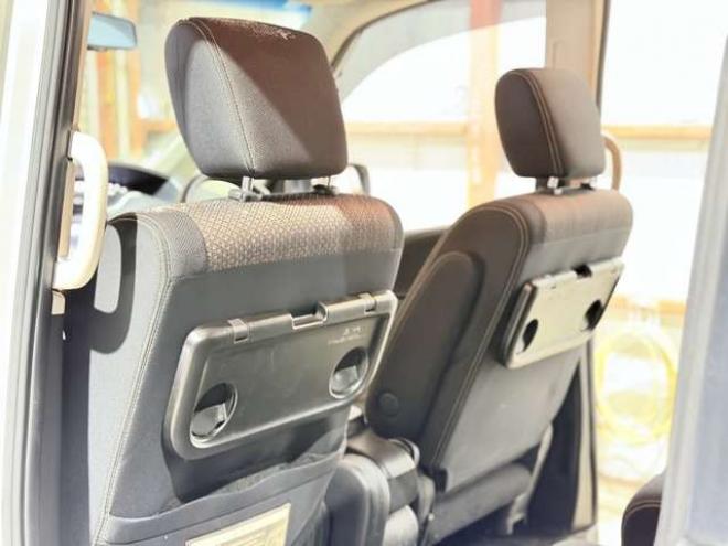 セレナ2.0 ハイウェイスター アドバンストセーフティ パッケージ 4WD　防錆塗装4WDTVナビBカメETC後席モニタ 2000