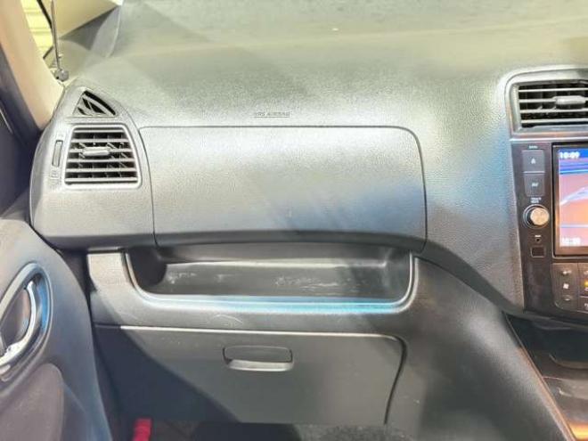 セレナ2.0 ハイウェイスター アドバンストセーフティ パッケージ 4WD　防錆塗装4WDTVナビBカメETC後席モニタ 2000