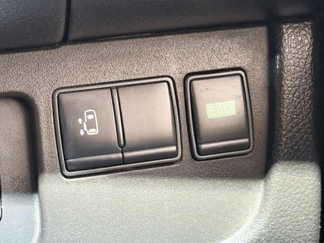 セレナ2.0 ハイウェイスター アドバンストセーフティ パッケージ 4WD　防錆塗装4WDTVナビBカメETC後席モニタ 2000