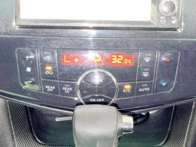 セレナ2.0 ライダー 4WD　防錆塗装4WDTVナビBカメETC 2000