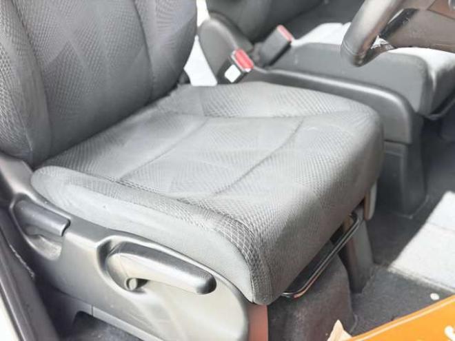 ステップワゴン2.0 スパーダ Z クールスピリット 4WD　防錆塗装4WDTVナビBカメETCエンスタ 2000