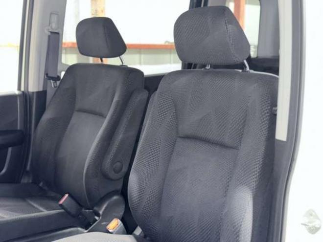 ステップワゴン2.0 スパーダ Z クールスピリット 4WD　防錆塗装4WDTVナビBカメETCエンスタ 2000