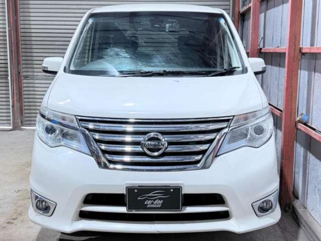 セレナ2.0 ハイウェイスター 4WD　防錆塗装4WDナビBカメETC夏冬タイヤ 2000