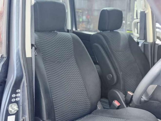 セレナ2.0 20X 4WD　下廻防錆TVナビETCエンスタ 2000