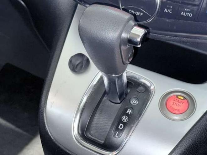 セレナ2.0 20X 4WD　下廻防錆TVナビETCエンスタ 2000