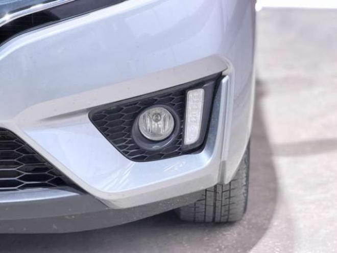 フィット1.3 13G Sパッケージ 4WD　下廻防錆キーレスナビ 1300