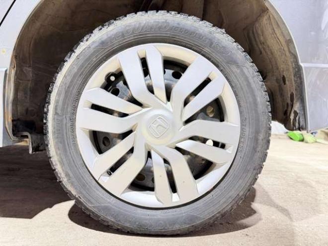 フィット1.3 13G Sパッケージ 4WD　下廻防錆キーレスナビ 1300