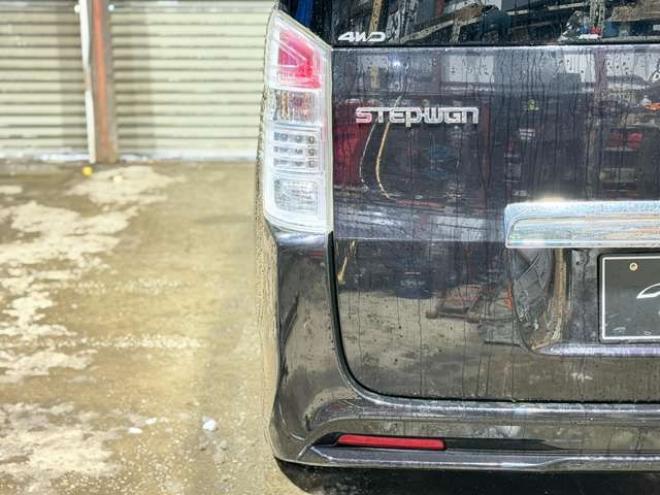 ステップワゴン2.0 スパーダ Z 4WD　防錆塗装4WDTVナビBカメETC後席モニタ 2000