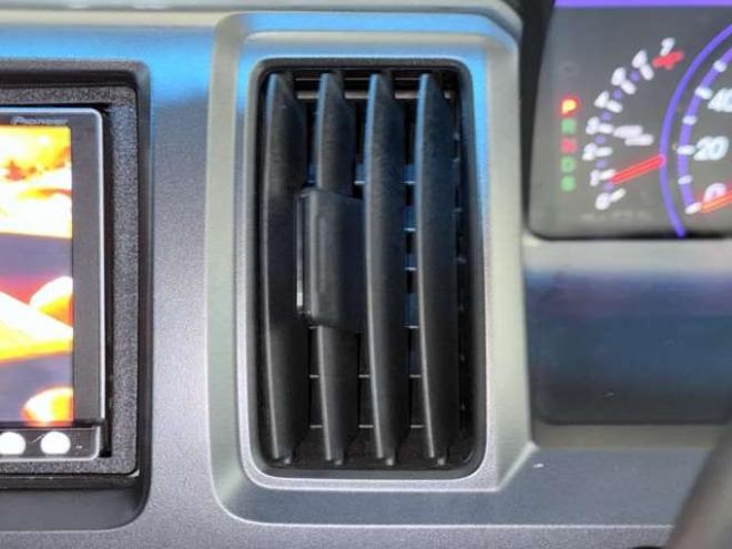 ステップワゴン2.0 スパーダ Z 4WD　防錆塗装4WDTVナビBカメETC後席モニタ 2000