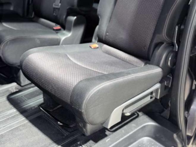 セレナ2.0 ハイウェイスター S-HYBRID　防錆塗装TVナビBカメ後席モニタETC 2WD 2000