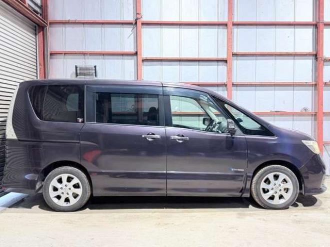 セレナ2.0 ハイウェイスター S-HYBRID　防錆塗装TVナビBカメ後席モニタETC 2WD 2000