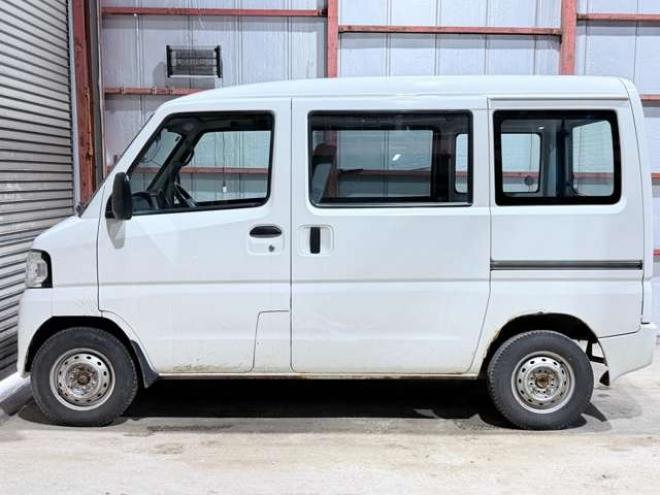 クリッパーDX 4WD　防錆塗装4WDナビ夏冬タイヤ 660