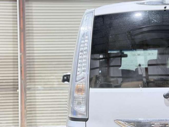 セレナ2.0 20X S-HYBRID　防錆塗装CDエンスタ 2WD 2000