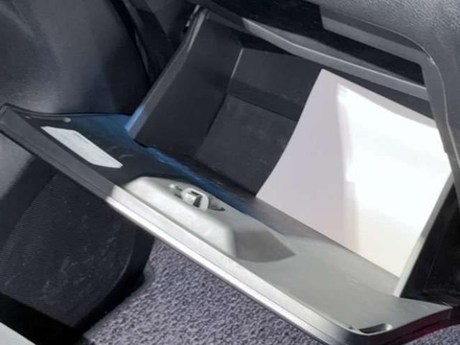 セレナ2.0 20X S-HYBRID　防錆塗装CDエンスタ 2WD 2000