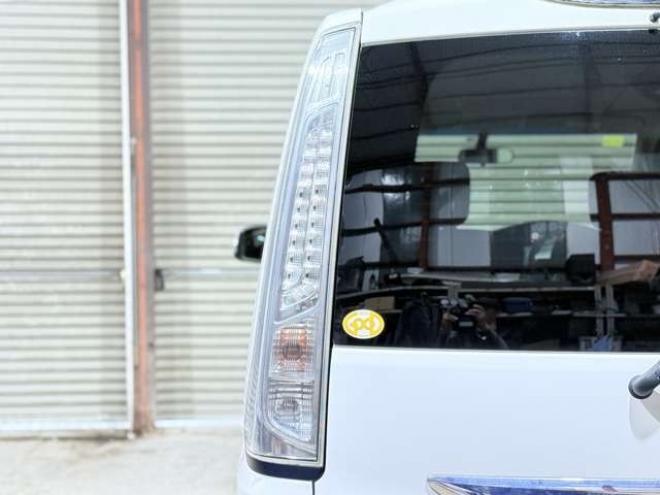 セレナ2.0 20S 4WD　下廻防錆キーレスCD 2000