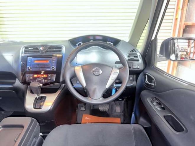 セレナ2.0 20S 4WD　下廻防錆キーレスCD 2000