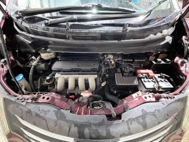 フリード1.5 G Lパッケージ 4WD　防錆塗装4WDキーレスTVエンスタ夏冬タイヤ 1500